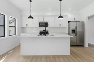 611 3rd St NW, Austin, MN 55912 - Photo 22