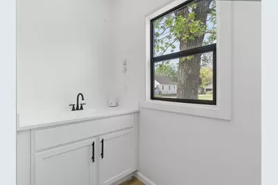 611 3rd Street NW, Austin, MN 55912 - Photo 36