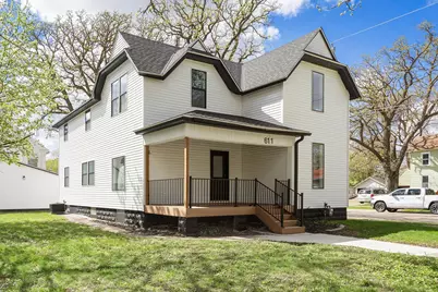 611 3rd Street NW, Austin, MN 55912 - Photo 2