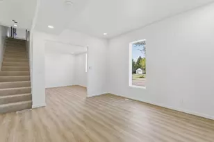 611 3rd St NW, Austin, MN 55912 - Photo 32