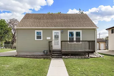 2110 E Oakland Avenue, Austin, MN 55912 - Photo 24