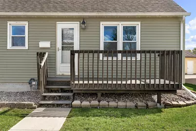 2110 E Oakland Avenue, Austin, MN 55912 - Photo 26