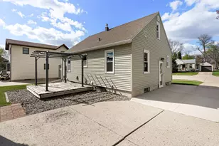 2110 E Oakland Ave, Austin, MN 55912 - Photo 28