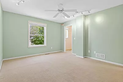 712 Stewart Avenue, Saint Paul, MN 55102 - Photo 16