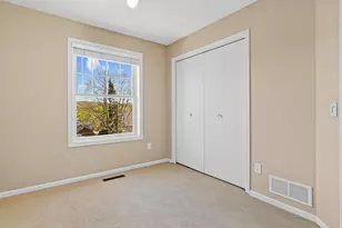 712 Stewart Ave, Saint Paul, MN 55102 - Photo 18