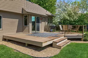 956 Trillium Ct, Eagan, MN 55123 - Photo 40