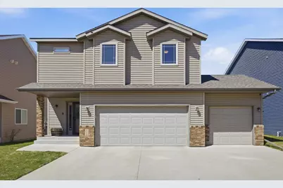 6219 55th Avenue S, Fargo, ND 58104 - Photo 1