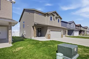 6219 55th Avenue South, Fargo, ND 58104 - Photo 2