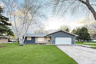 111 Buckeye Dr, Montevideo, MN 56265 - Photo 1