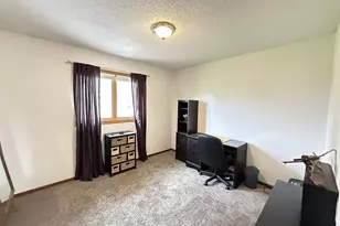 111 Buckeye Dr, Montevideo, MN 56265 - Photo 24