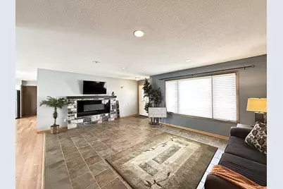 111 Buckeye Drive, Montevideo, MN 56265 - Photo 6