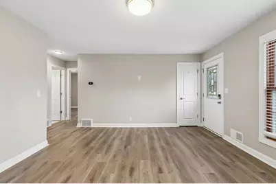 2216 Thorndale Avenue, New Brighton, MN 55112 - Photo 10