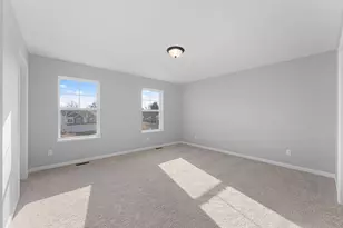 1523 Trellis Ln, West Saint Paul, MN 55118 - Photo 4