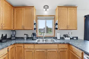 26173 Goodview Ave, Wyoming, MN 55092 - Photo 8