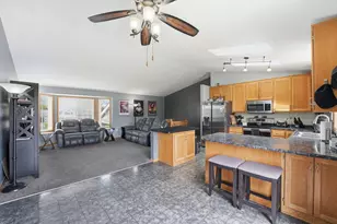 26173 Goodview Ave, Wyoming, MN 55092 - Photo 4