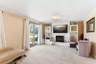 5653 Chatsworth St N, Shoreview, MN 55126 - Photo 8