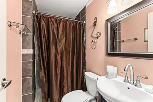 5653 Chatsworth St N, Shoreview, MN 55126 - Photo 10