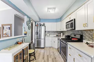 5653 Chatsworth St N, Shoreview, MN 55126 - Photo 20