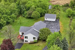 765 Oriole Ln, Hudson, WI 54016 - Photo 2