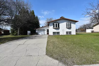 245 E Pleasant Avenue, Warren, MN 56762 - Photo 32