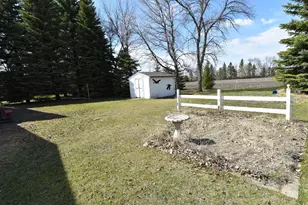 245 E Pleasant Ave, Warren, MN 56762 - Photo 28