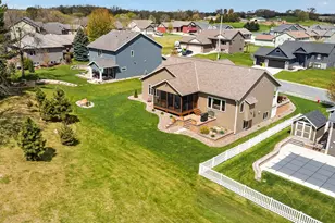 847 Golfview Ave, Zumbrota, MN 55992 - Photo 8