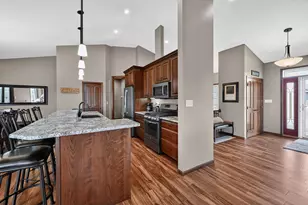 847 Golfview Ave, Zumbrota, MN 55992 - Photo 12