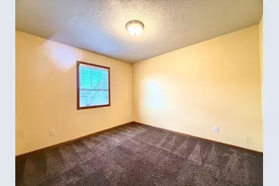 1611 Oakwood Drive, West Fargo, ND 58078 - Photo 10