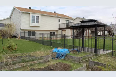 1611 Oakwood Drive, West Fargo, ND 58078 - Photo 18