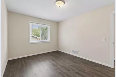 7516 Louisiana Avenue N, Brooklyn Park, MN 55428 - Photo 18