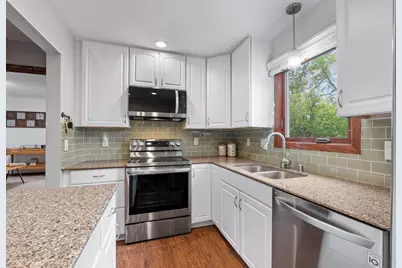 3520 Pilgrim Lane N, Plymouth, MN 55441 - Photo 8