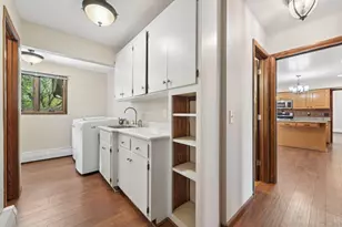 15221 Crestview Ln, Minnetonka, MN 55345 - Photo 22