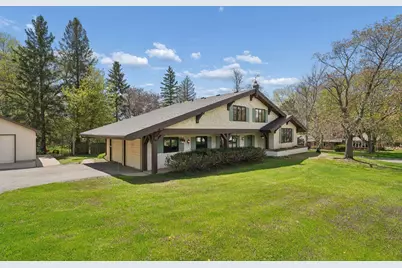 15221 Crestview Lane, Minnetonka, MN 55345 - Photo 2