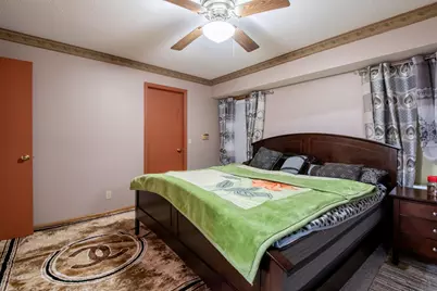 9136 Georgia Avenue N, Brooklyn Park, MN 55445 - Photo 12