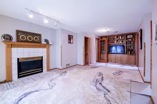 9136 Georgia Ave N, Brooklyn Park, MN 55445 - Photo 18