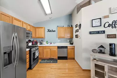 8821 Coffman Path, Inver Grove Heights, MN 55076 - Photo 6