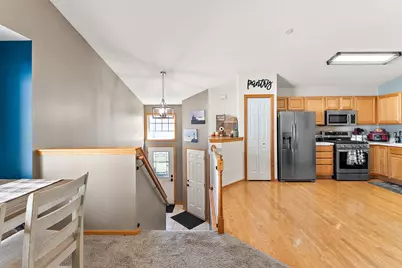 8821 Coffman Path, Inver Grove Heights, MN 55076 - Photo 4