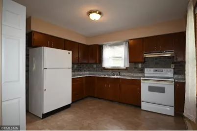 653 N 2nd Street, New Richmond, WI 54017 - Photo 18