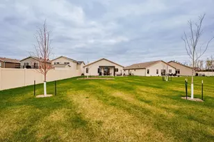 3321 Maple Leaf Loop S, Fargo, ND 58104 - Photo 38