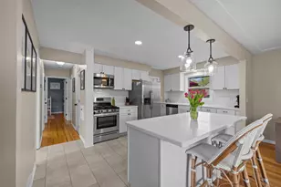 5116 Millpond Pl, Edina, MN 55436 - Photo 4