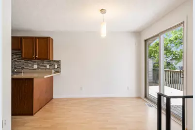9521 Hartford Circle, Eden Prairie, MN 55347 - Photo 6