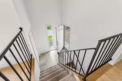 9521 Hartford Circle, Eden Prairie, MN 55347 - Photo 2