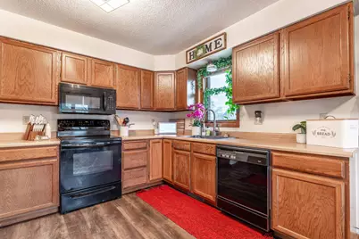 1224 N Marien Street, Fergus Falls, MN 56537 - Photo 30