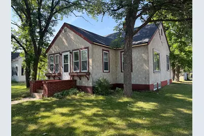 513 Lake Street NE, Warroad, MN 56763 - Photo 1
