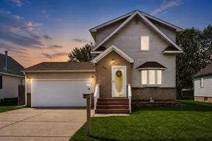 810 10th Ave SE, Austin, MN 55912 - Photo 2