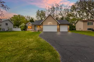 12929 Garrett Ave, Apple Valley, MN 55124 - Photo 2