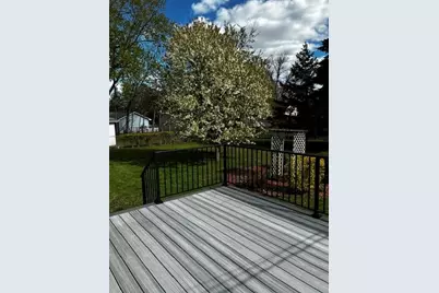 5256 Capitol Street NE, Fridley, MN 55421 - Photo 16