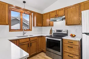 1610 Burns Ave, Saint Paul, MN 55106 - Photo 14