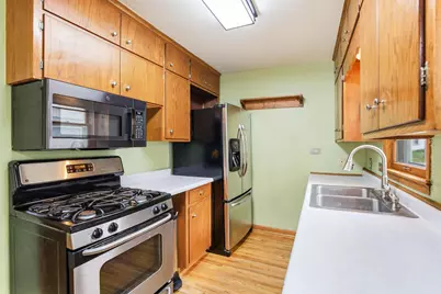 1562 Hoyt Avenue E, Saint Paul, MN 55106 - Photo 10