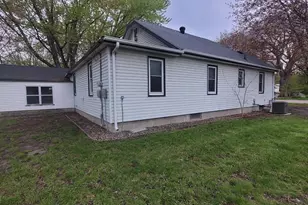 440 E Main St, Madelia, MN 56062 - Photo 12